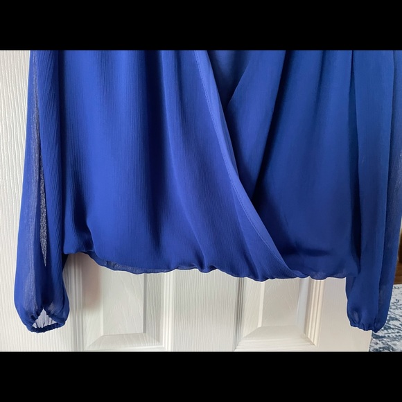 Women’s Banana Republic blouse - Picture 6 of 7